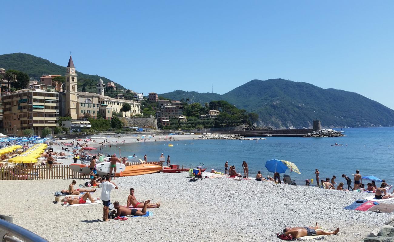 Photo of Recco beach with gray fine pebble surface