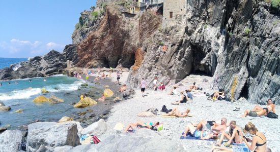 Vernazza Beach