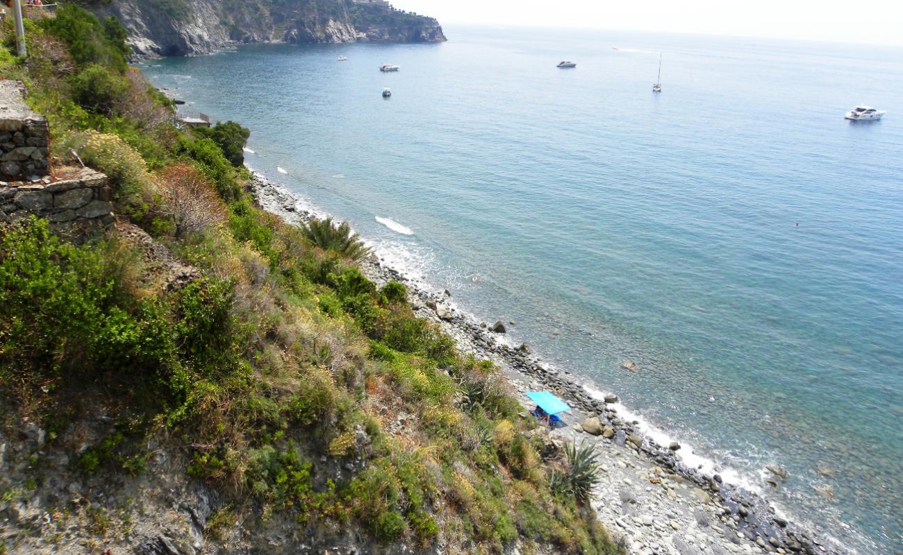 Photo of Guvano beach with rocks cover surface