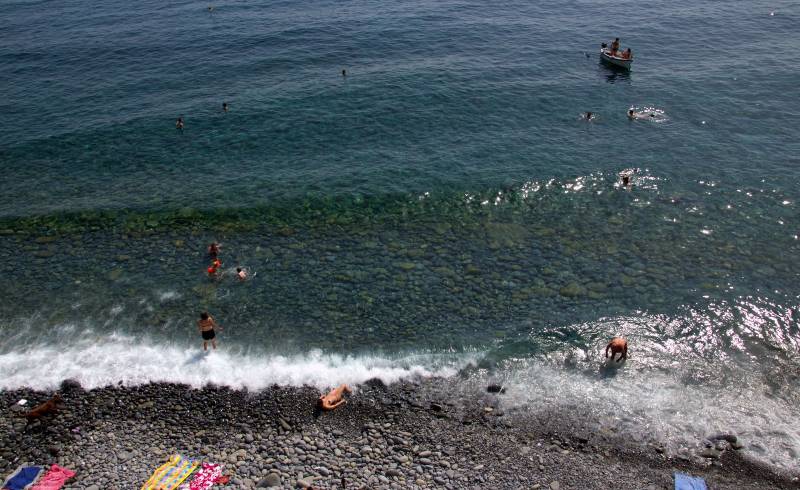 Photo of Spiaggione di Corniglia with rocks cover surface