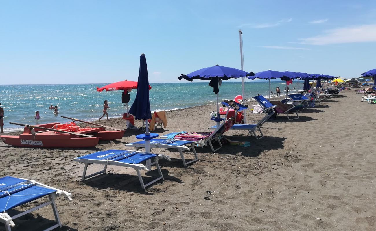 Photo of Montalto Marina beach III with brown sand surface