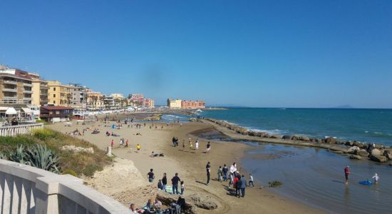 La Girandola Beach