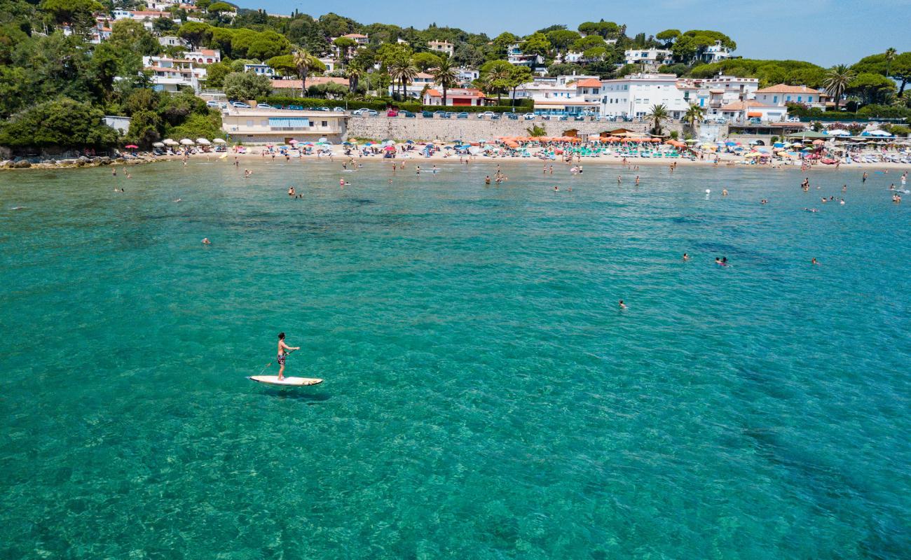 Photo of San Felice beach with brown sand surface