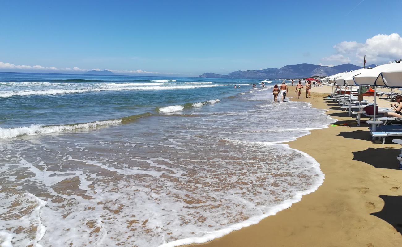 Photo of Sperlonga beach with brown fine sand surface