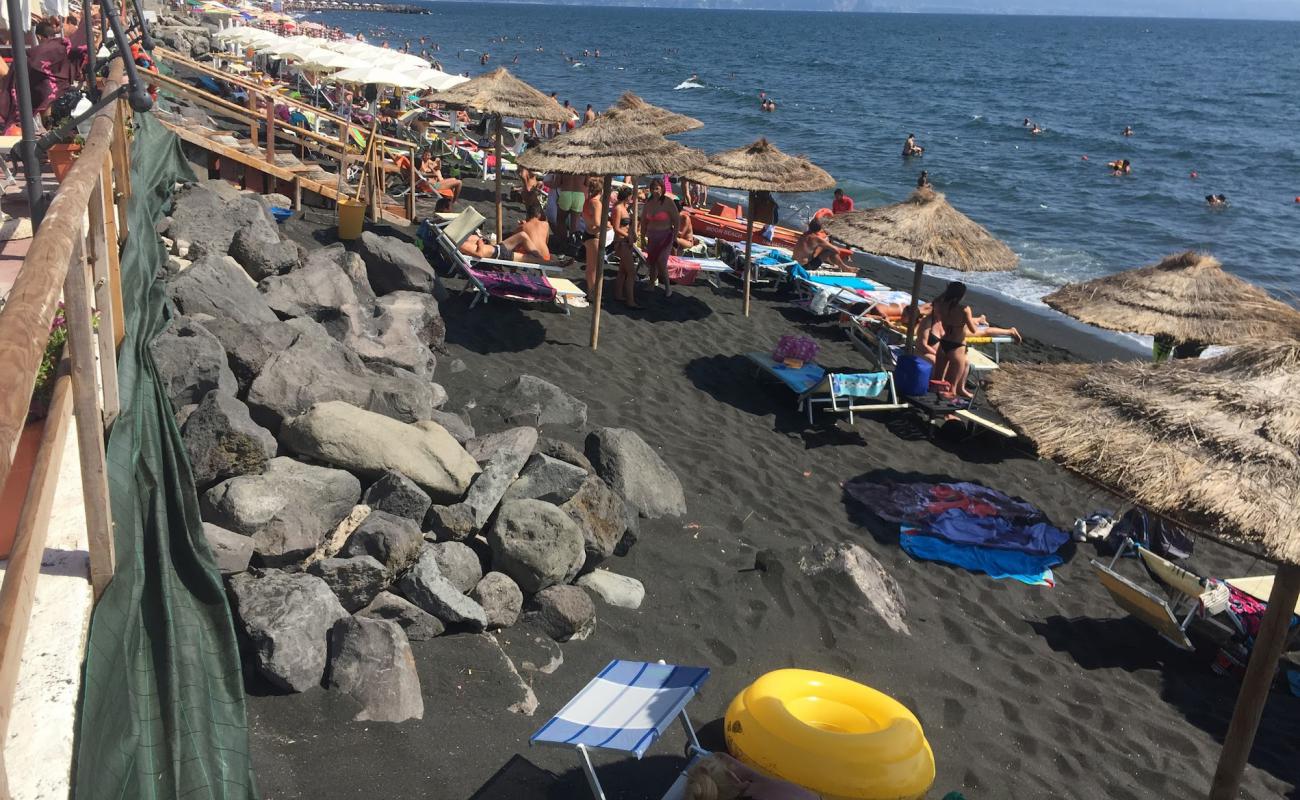 Photo of Spiaggia di via Litoranea with gray sand surface