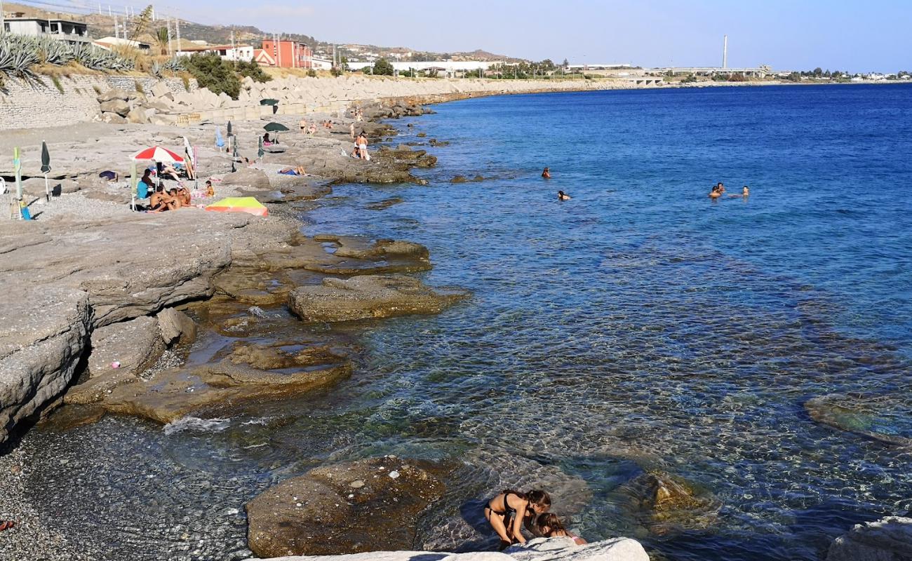 Photo of Riaci Capo beach with rocks cover surface