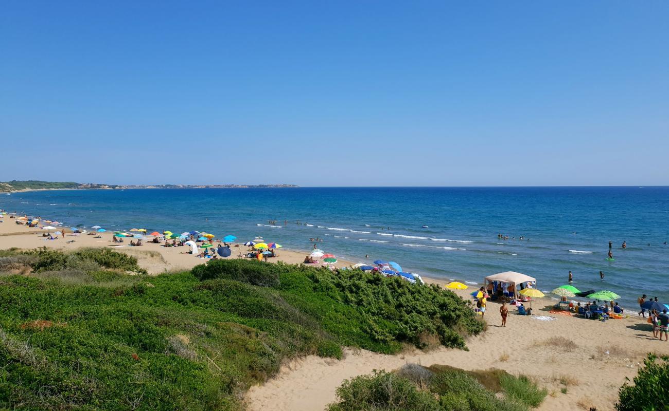 Photo of Santa Domenica II with brown sand surface