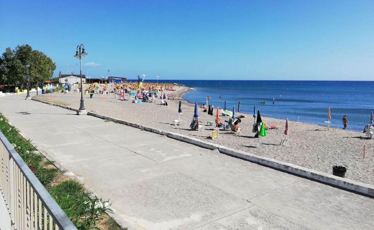 Photo of Marina di Mandatoriccio with brown sand surface