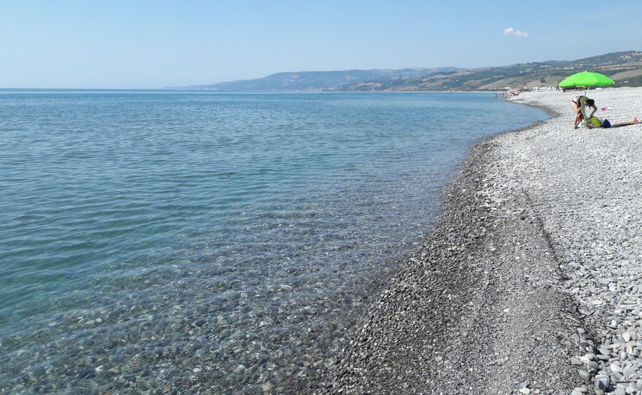 Photo of Spiaggia Rocca Imperiale with gray pebble surface