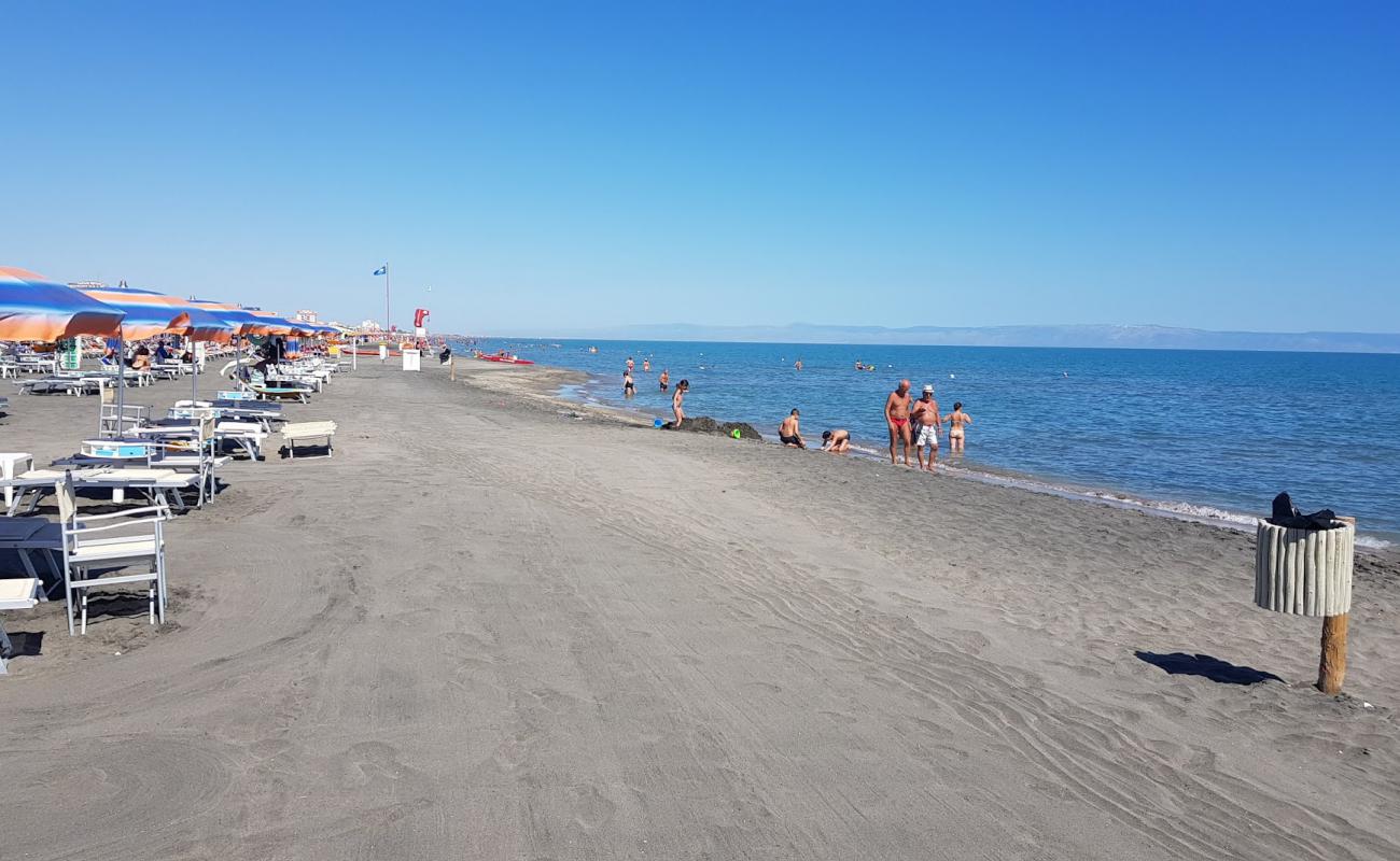 Photo of Margherita di Savoia with brown sand surface