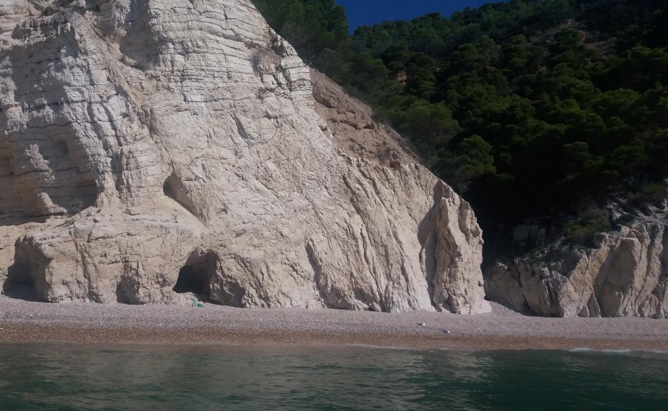 Photo of Baia Rossa with light fine pebble surface