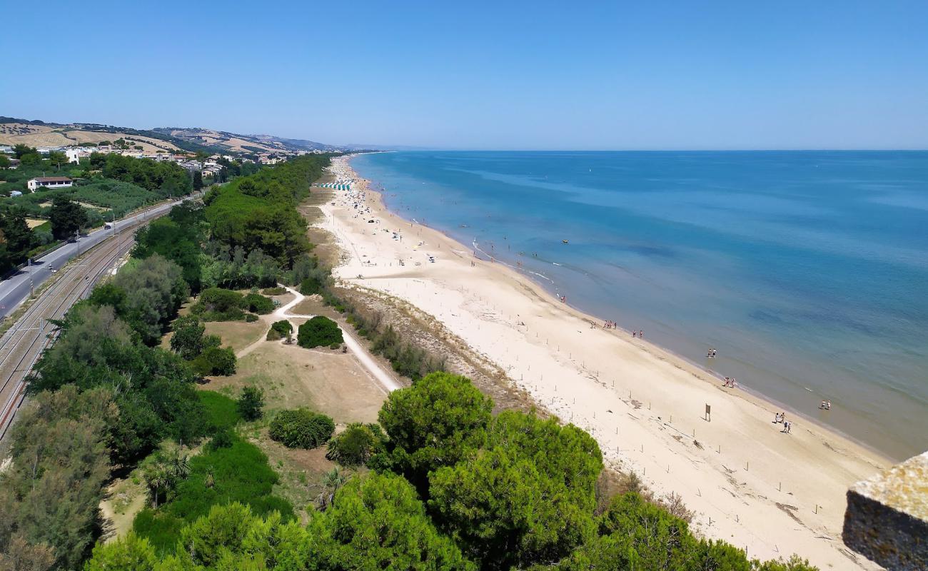 Photo of Torre del Cerrano with bright fine sand surface