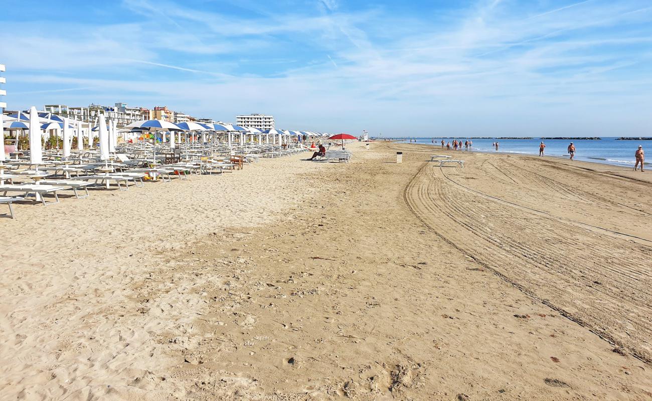 Photo of Lido Adriano beach with bright sand surface