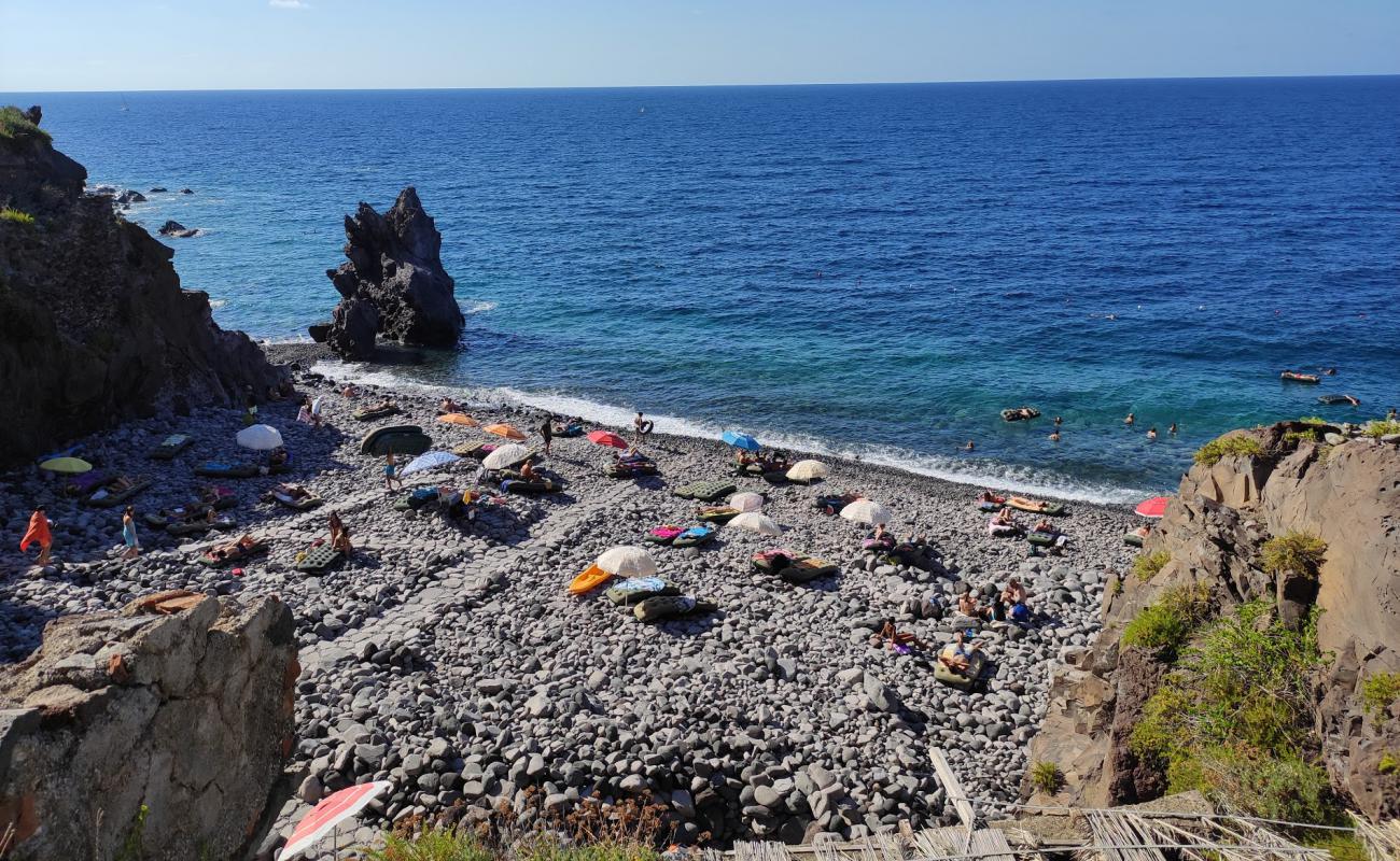 Photo of Scario beach with gray pebble surface