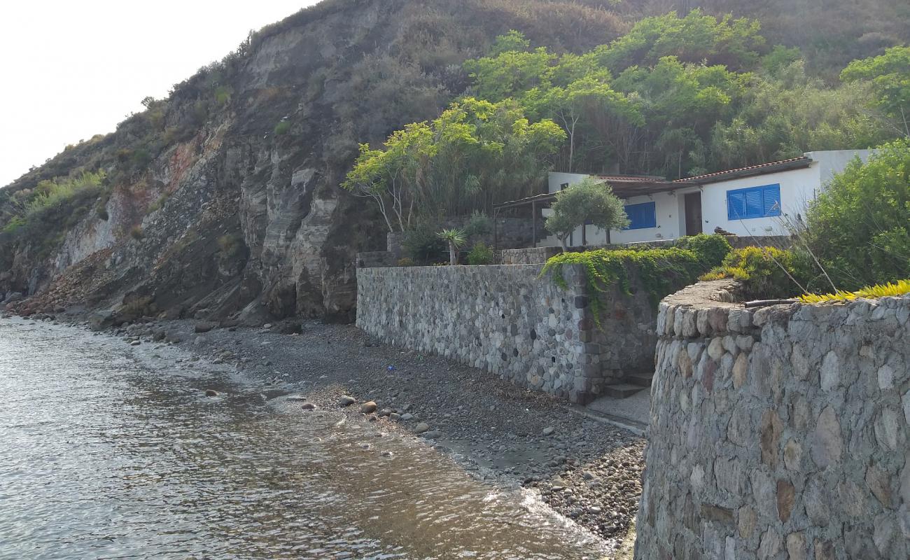 Photo of Secca beach with gray pebble surface