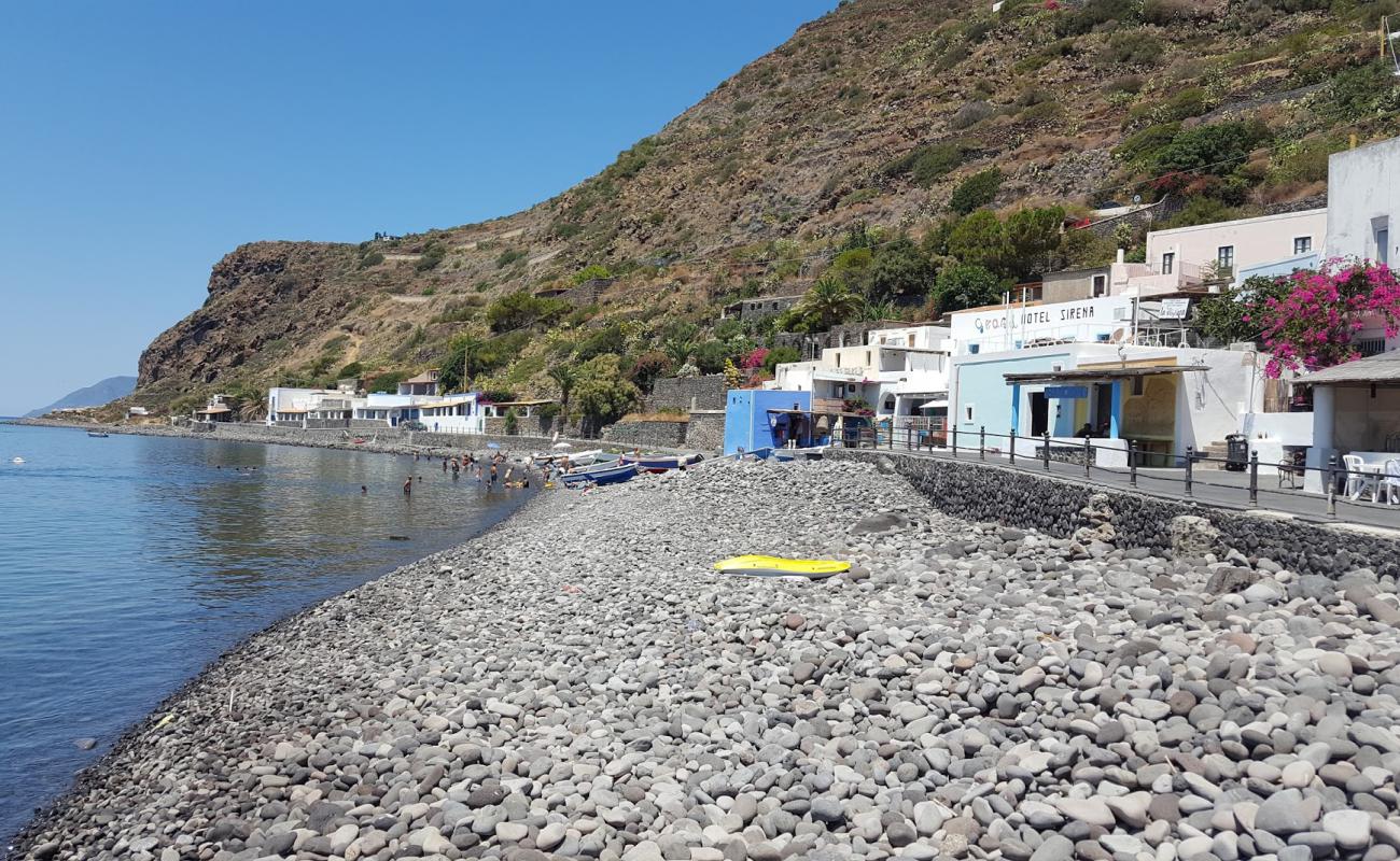 Photo of Spiaggia di Pecorini a Mare with light pebble surface