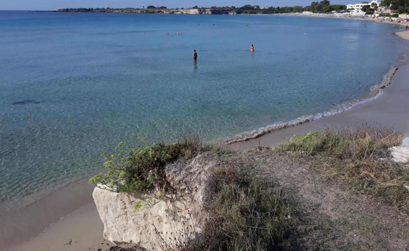 Photo of Fontane Bianche II with brown fine sand surface