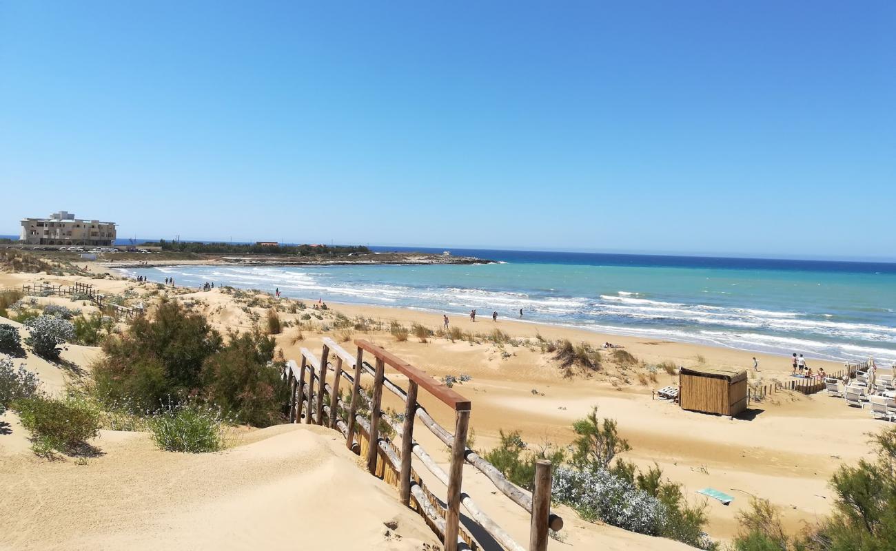 Photo of Marina di Modica with bright fine sand surface