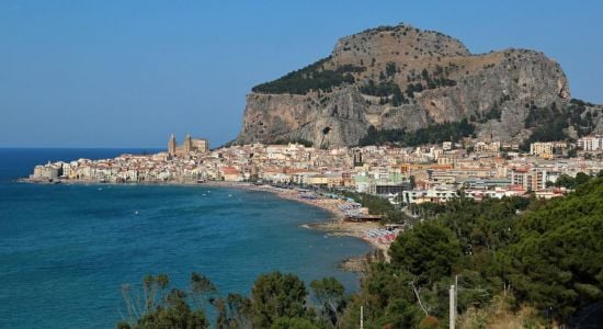 Cefalu beach