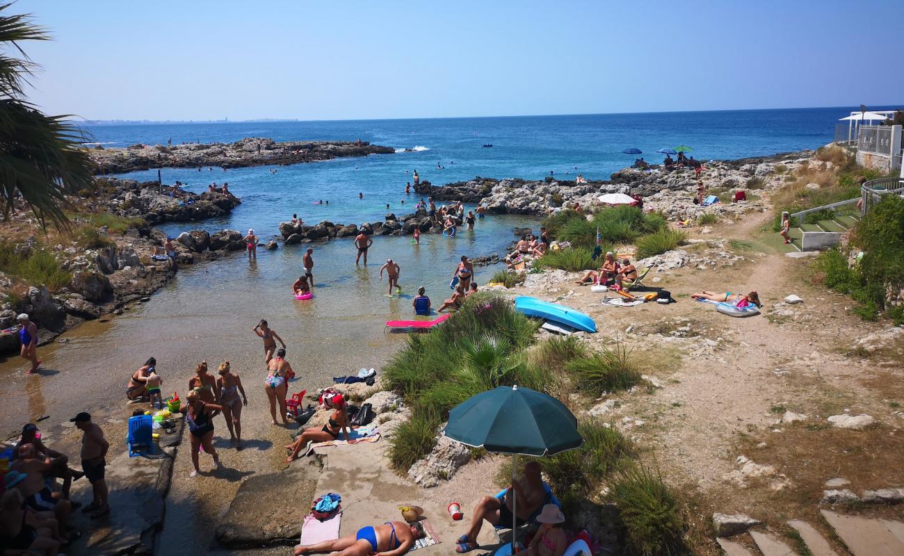 Photo of Fonte Sorgiva with bright sand surface