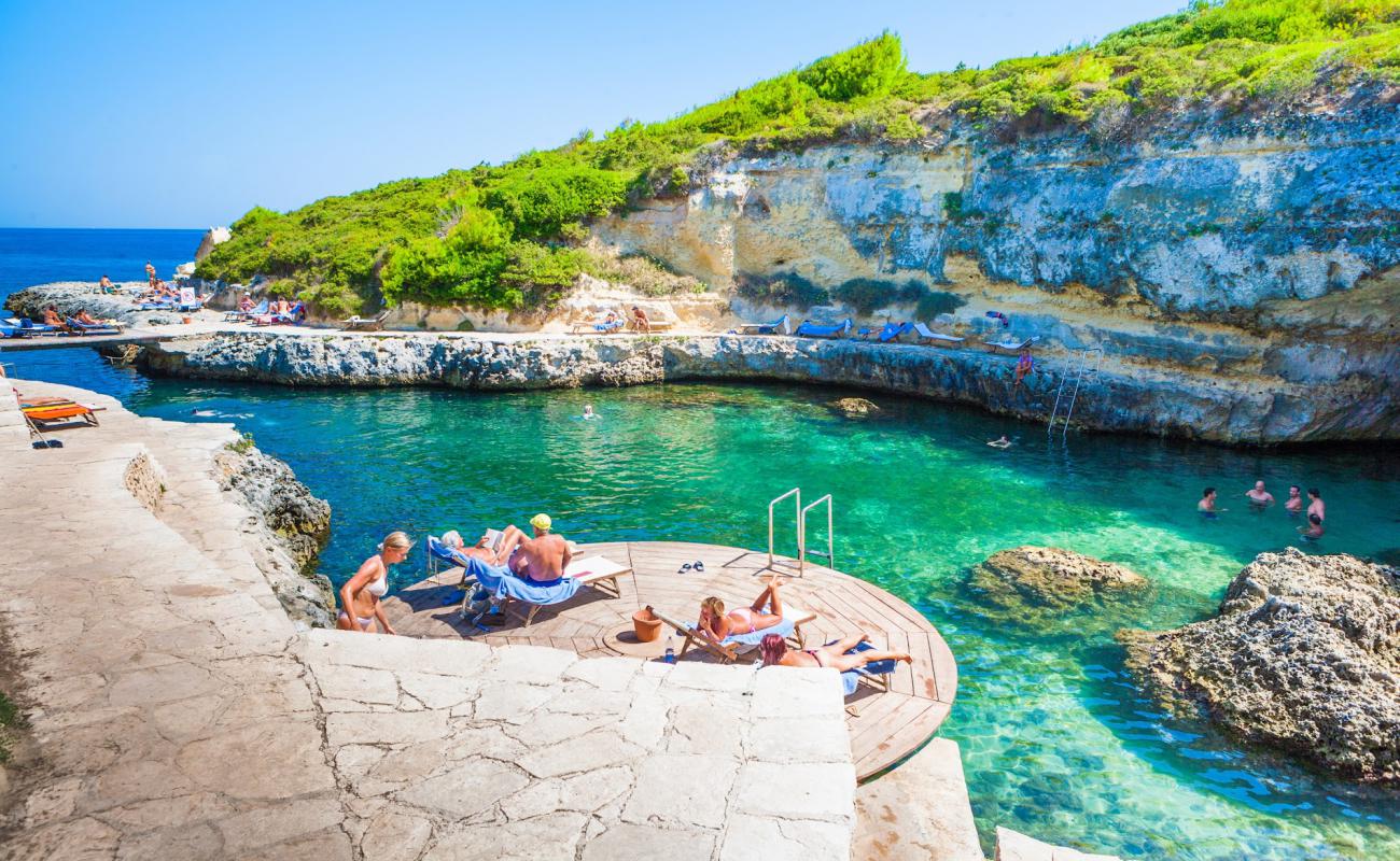 Photo of Grotta delle Pupe with concrete cover surface