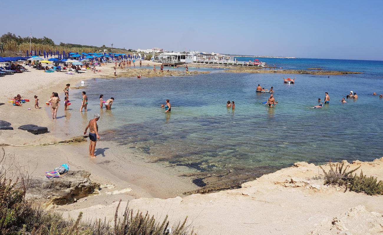 Photo of Kum beach with bright sand surface