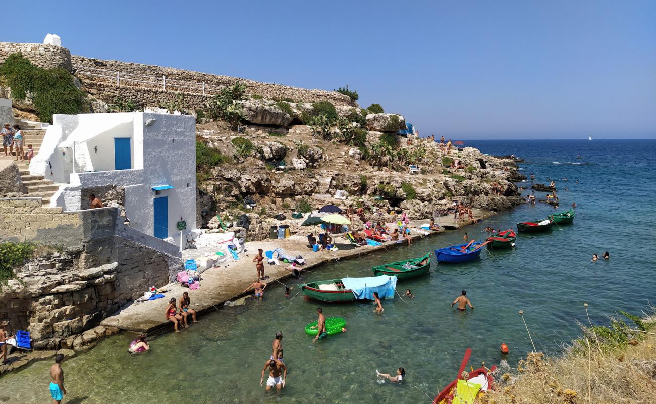 Photo of Cala Sala beach with gray pebble surface