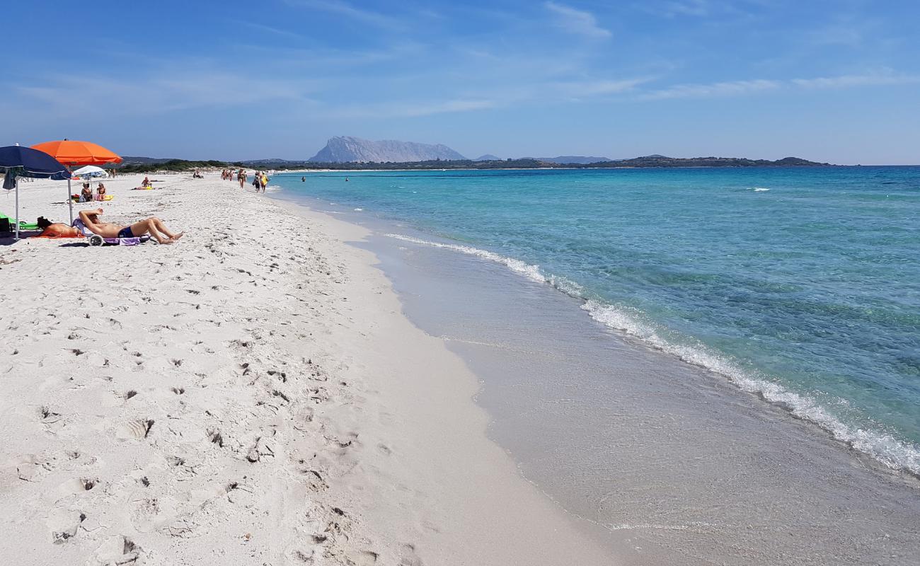 Photo of La Cinta Beach with bright fine sand surface