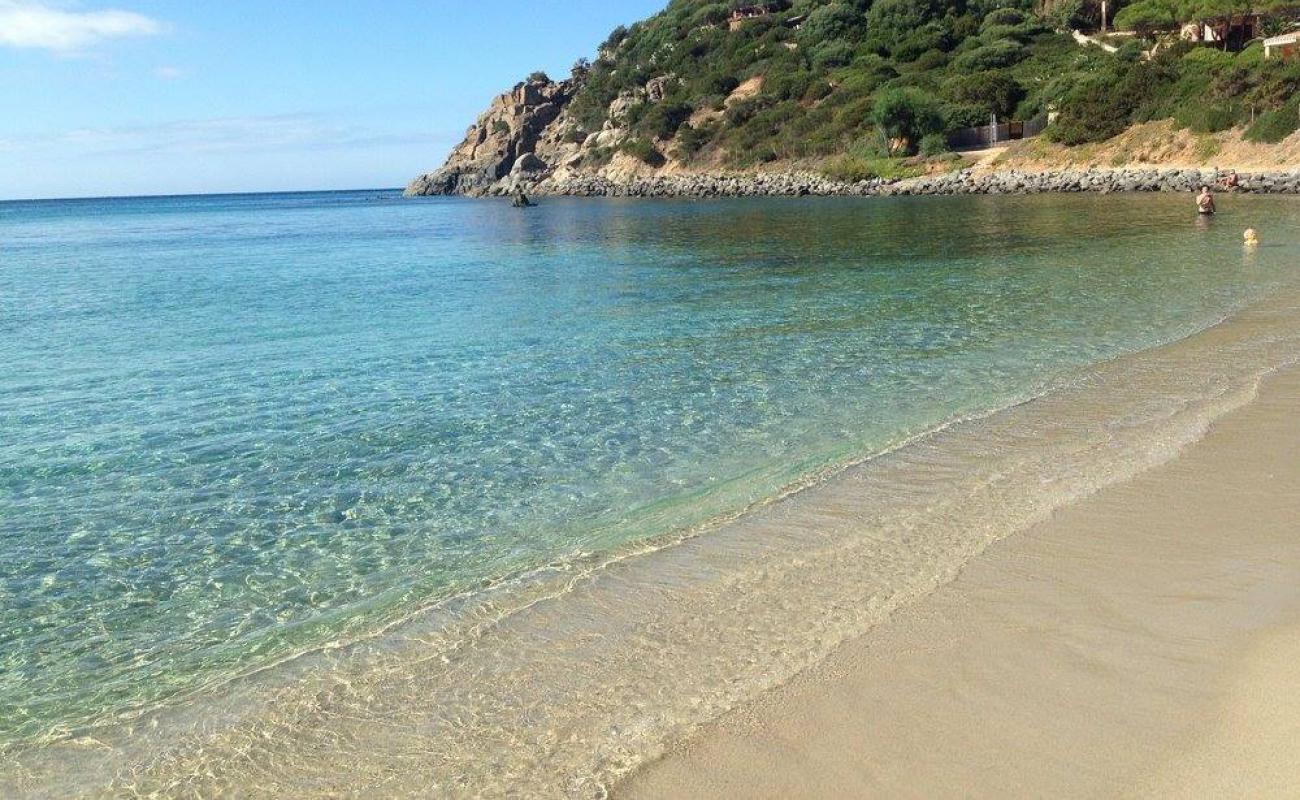 Photo of Genn'e Mari Beach with bright fine sand surface