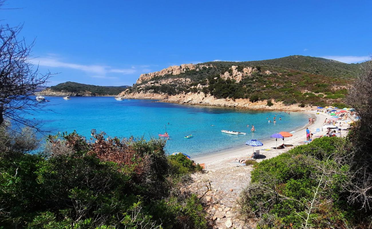 Photo of S'ortixeddu beach with bright fine sand surface