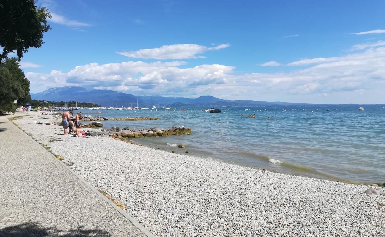 Photo of Padenghe Beach with gray fine pebble surface