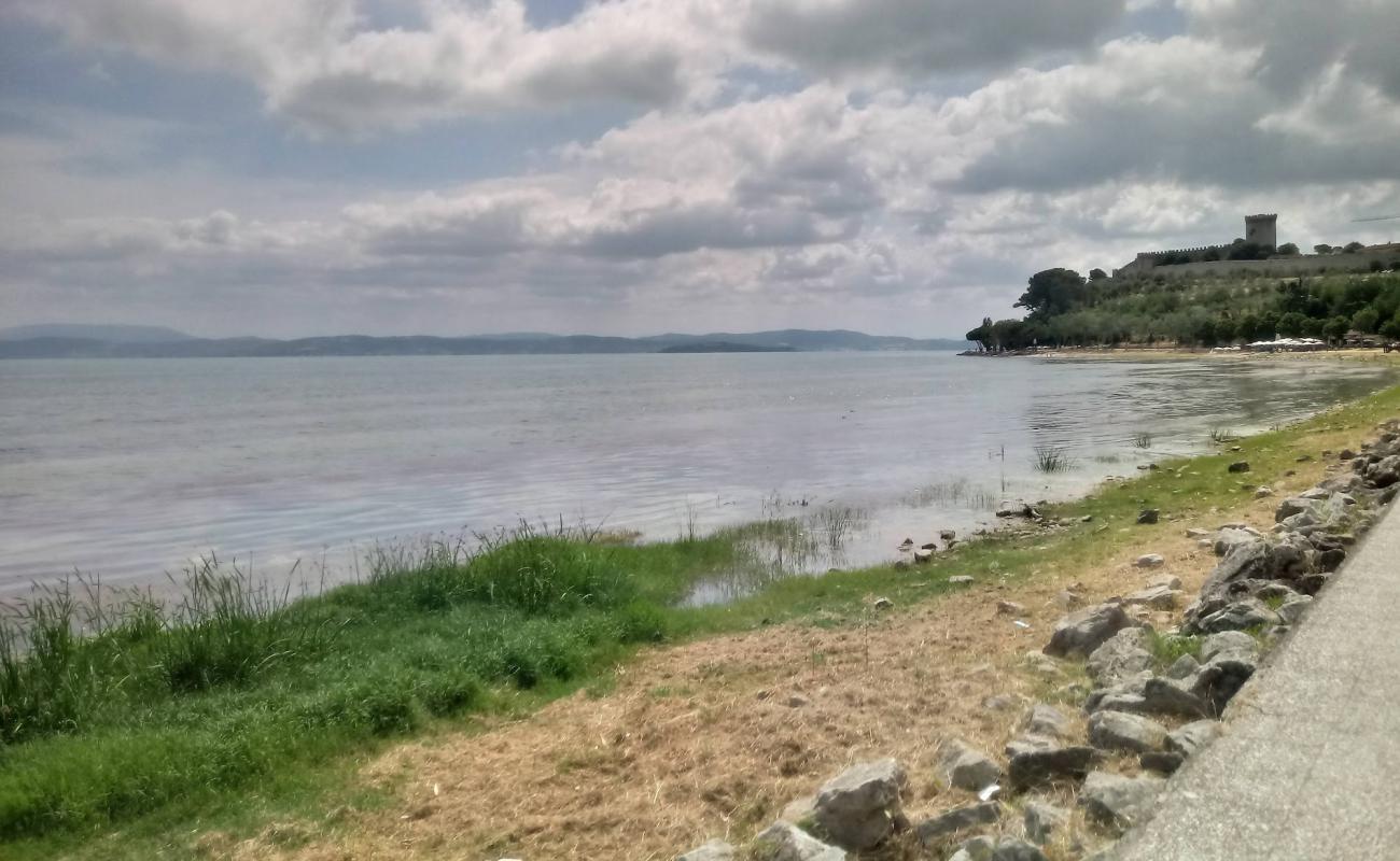 Photo of Lido Arezzo with rocks cover surface