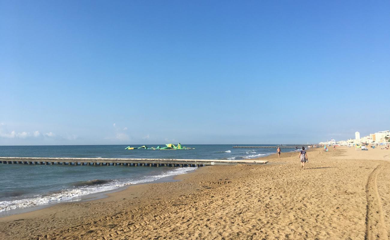 Photo of Libera Jesolo beach with bright sand surface