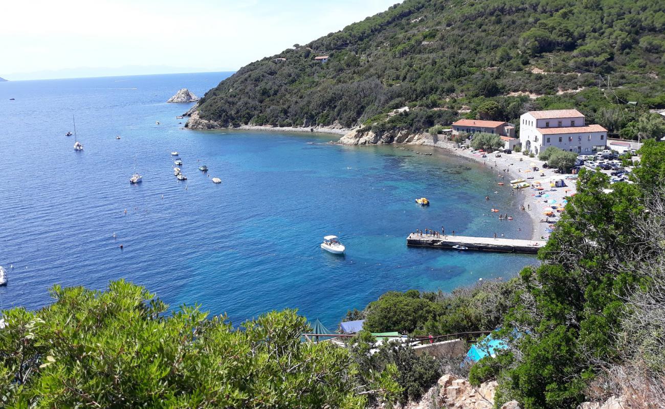 Photo of Spiaggia di Enfola with gray sand &  pebble surface