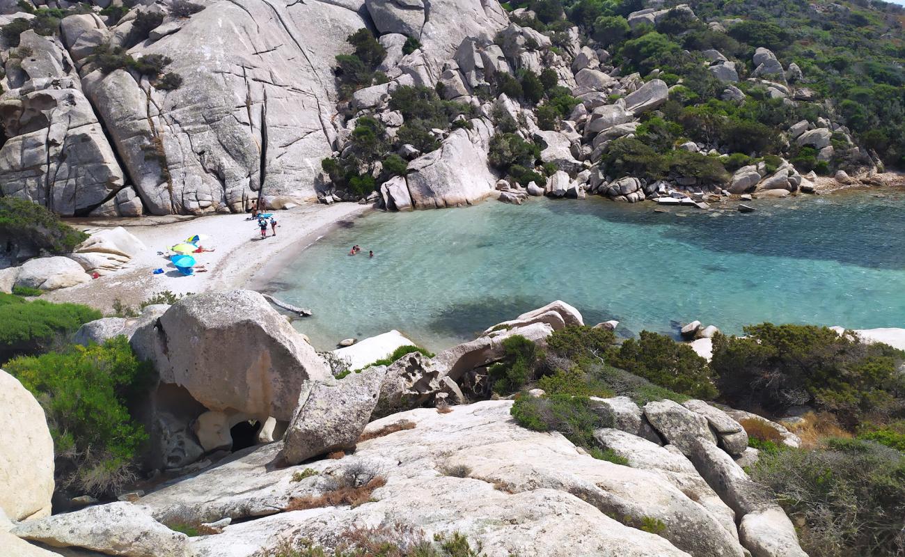 Photo of Cala Caprarese with bright sand surface