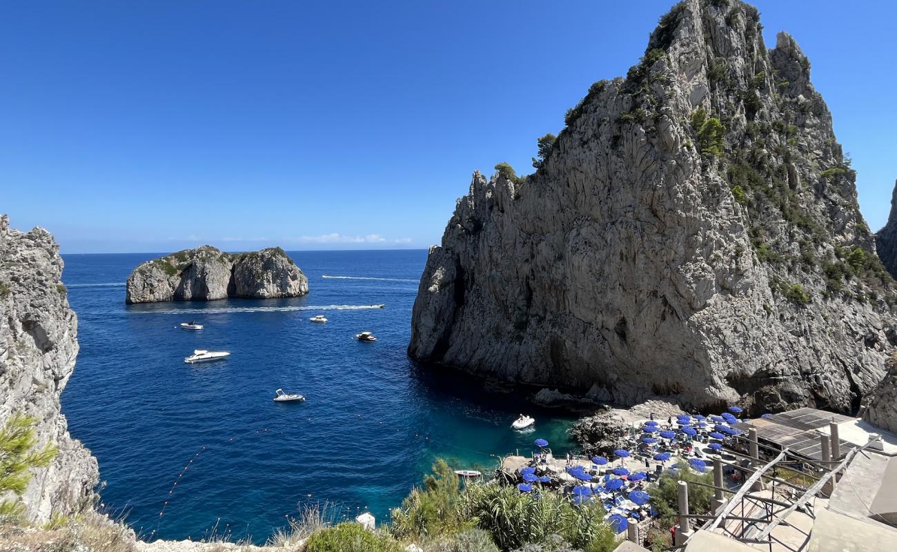 Photo of Spiaggia Da Luigi Ai Faraglioni with concrete cover surface