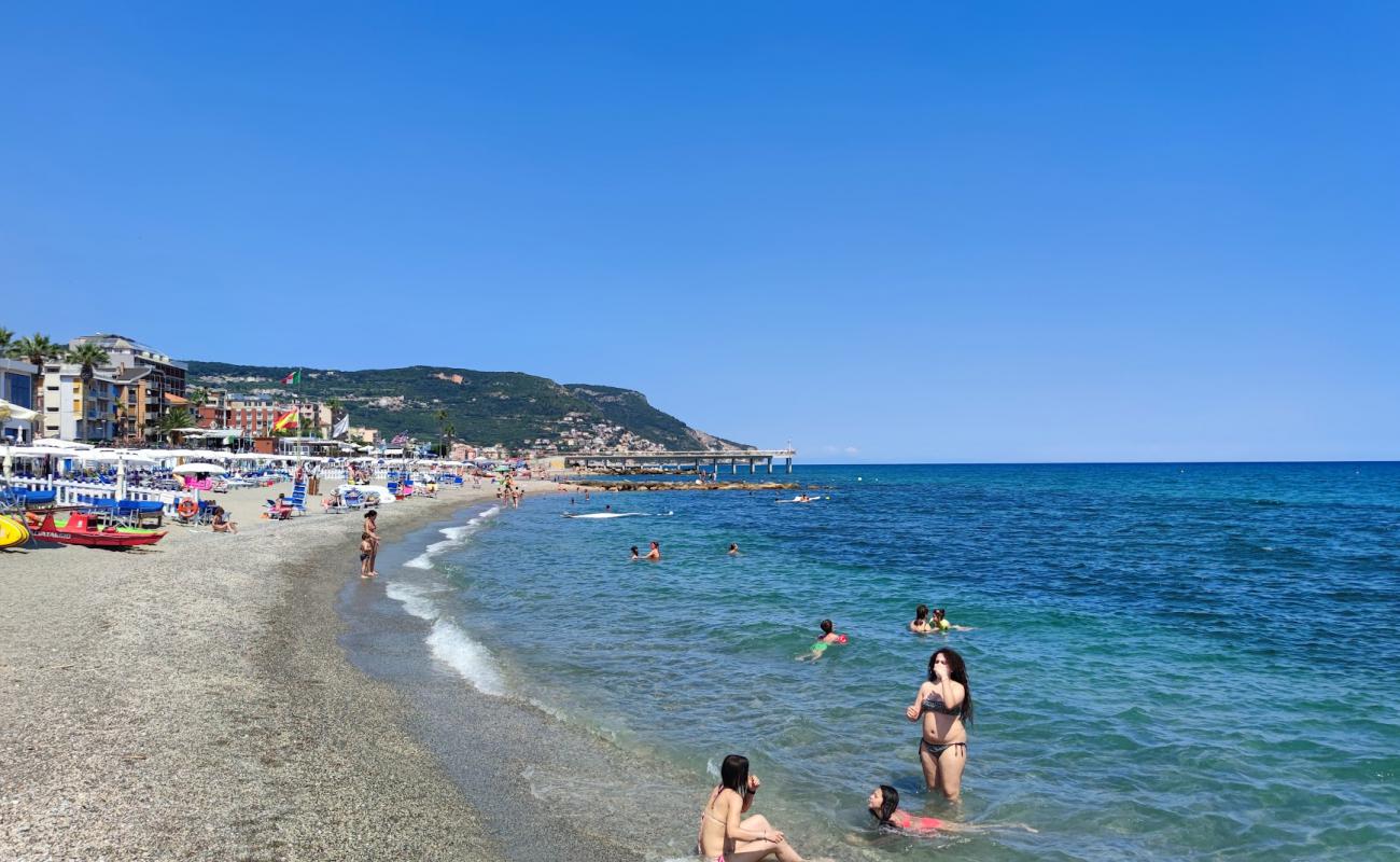 Photo of Spiaggia di Don Giovanni Bado with gray sand surface