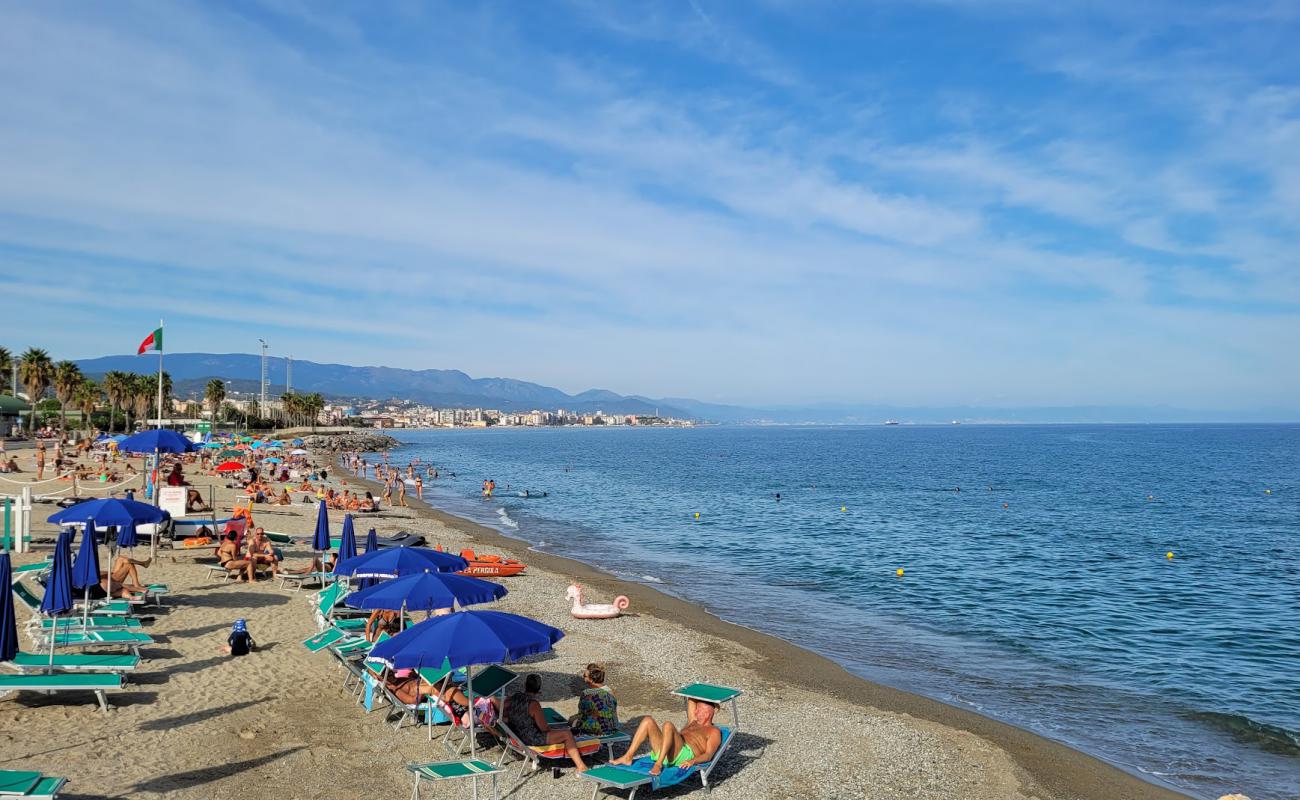 Photo of Spiaggia di Zinola with bright sand surface