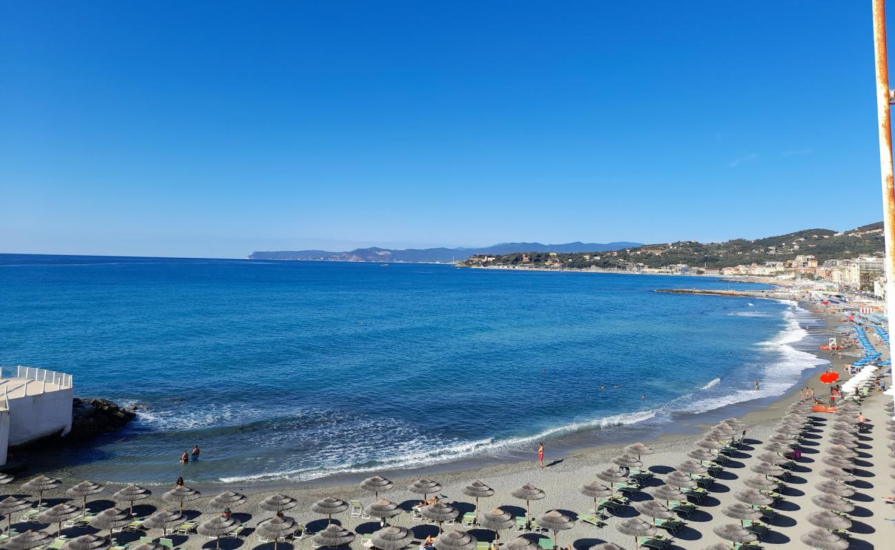 Photo of Nautilus Beach Varazze with gray fine pebble surface