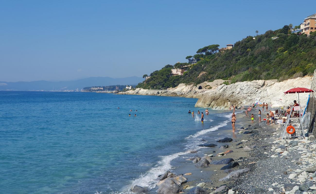 Photo of Spiaggia libera Abbelinou with gray pebble surface