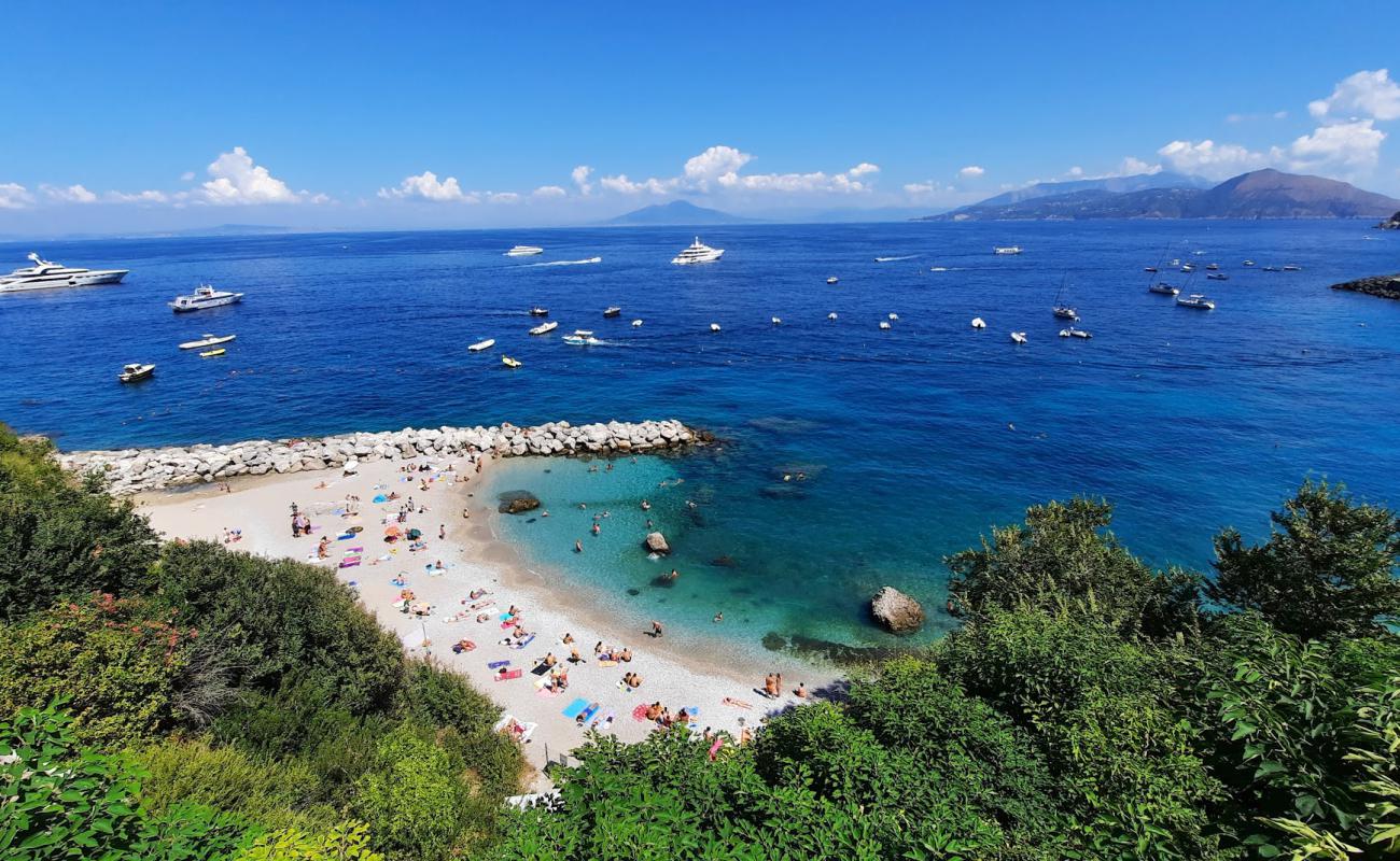 Photo of Lido Marina Grande Arenzano with gray pebble surface