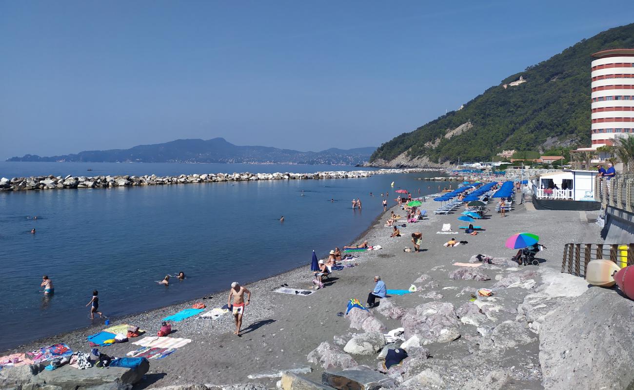 Photo of La spiaggia di Preli a Chiavari with gray sand &  pebble surface