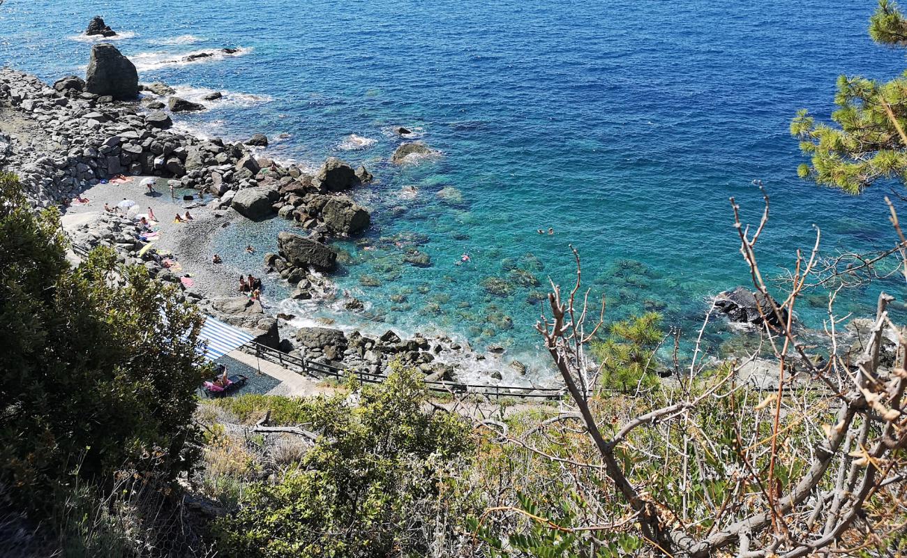 Photo of Spiaggia Rosadimare with gray fine pebble surface