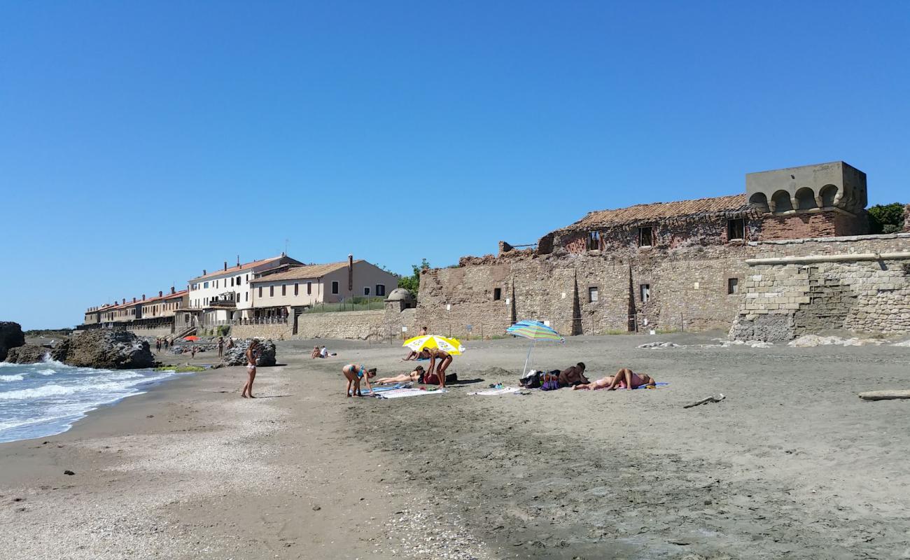 Photo of Cala Ciardi Ladispoli with gray sand surface