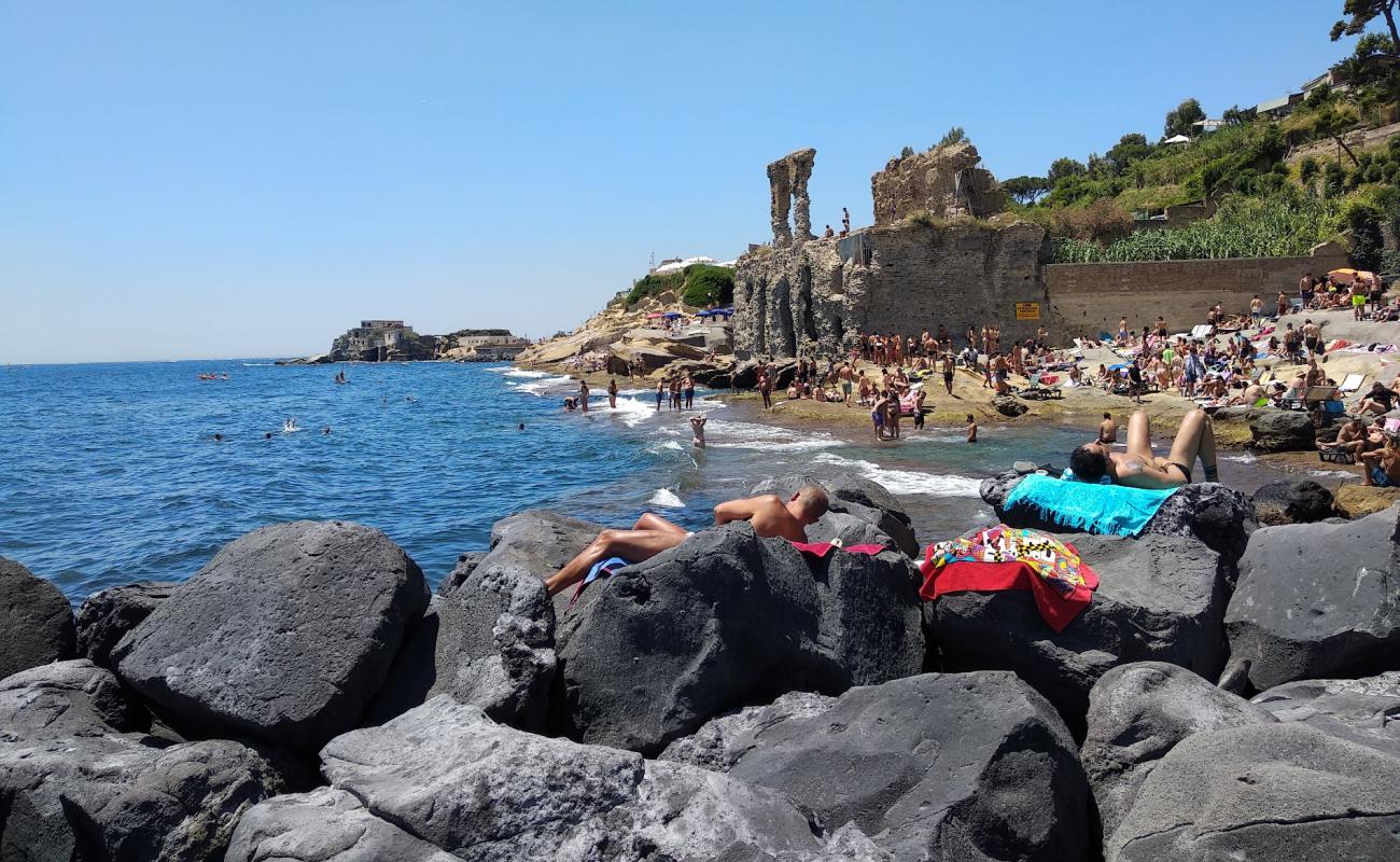 Photo of Lido Marechiaro with rocks cover surface