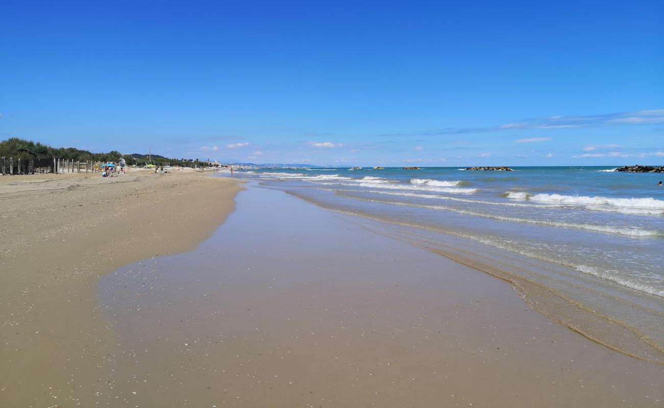 Photo of Spiaggia del Foro di Ortona with bright sand surface