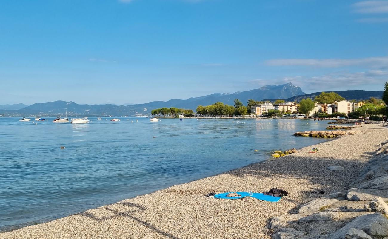 Photo of Spiaggia Lido di Cisano with gray pebble surface