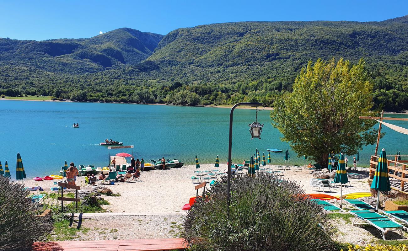 Photo of Spiaggia La Gravara - Lago di Barrea with rocks cover surface