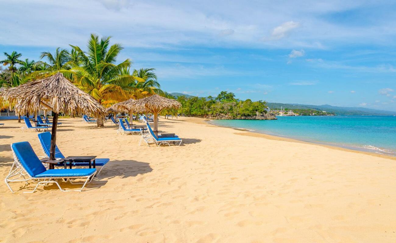 Photo of Jamaica Inn Beach with bright fine sand surface