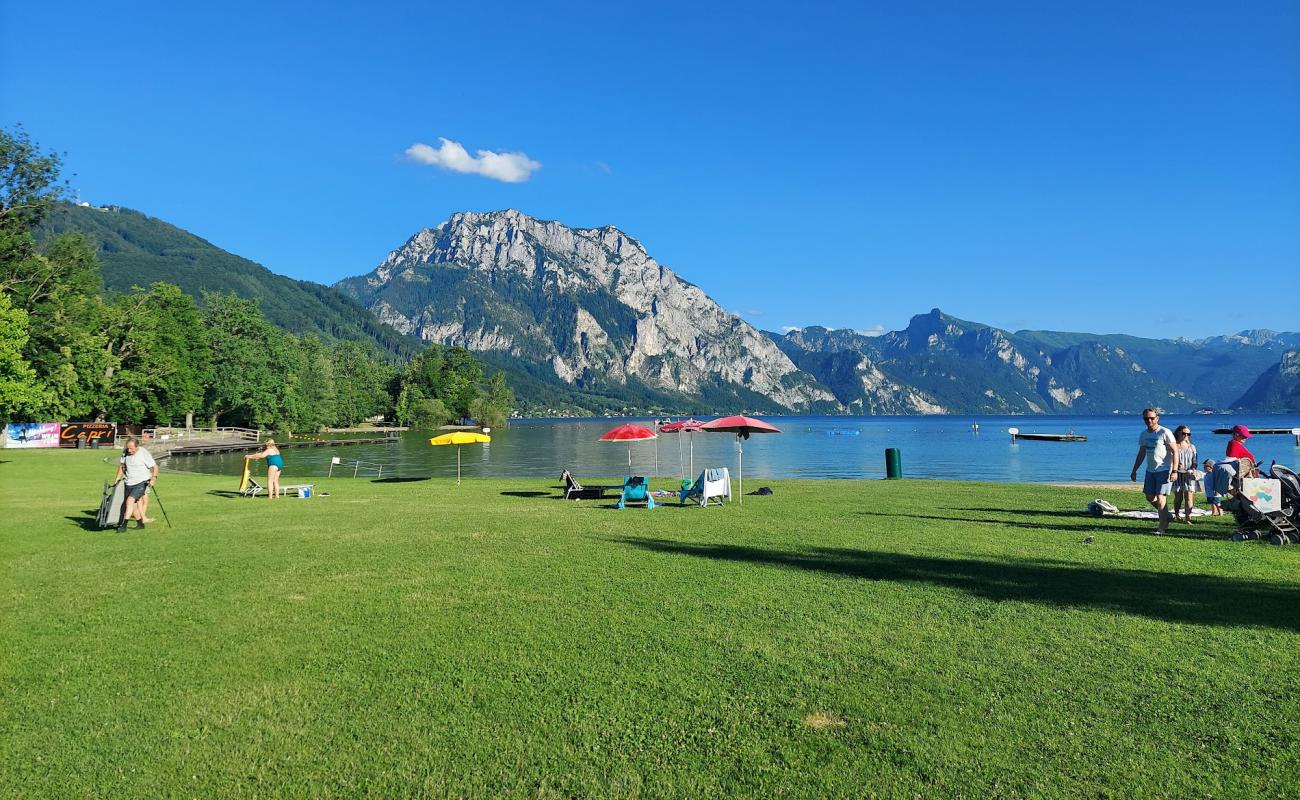 Photo of Gmundner Strandbad with grass surface